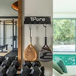 Azur, Nueva Andalucia,
