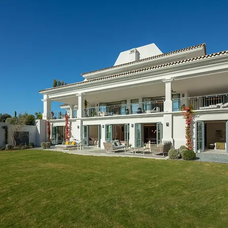 Βίλα Azur, Nueva Andalucia,