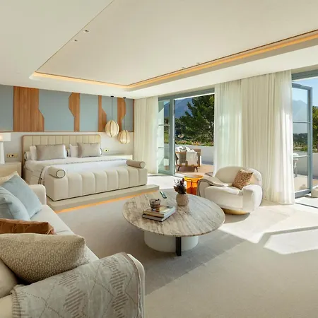 Villa Azur, Nueva Andalucia,