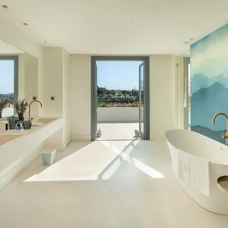 Villa Azur, Nueva Andalucia, *