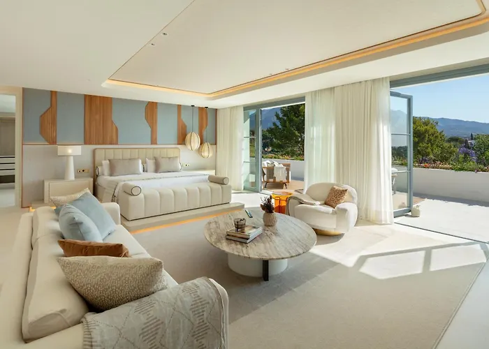 Vila Azur, Nueva Andalucia,