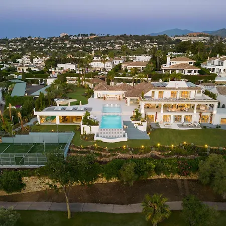 Azur, Nueva Andalucia, Марбелья