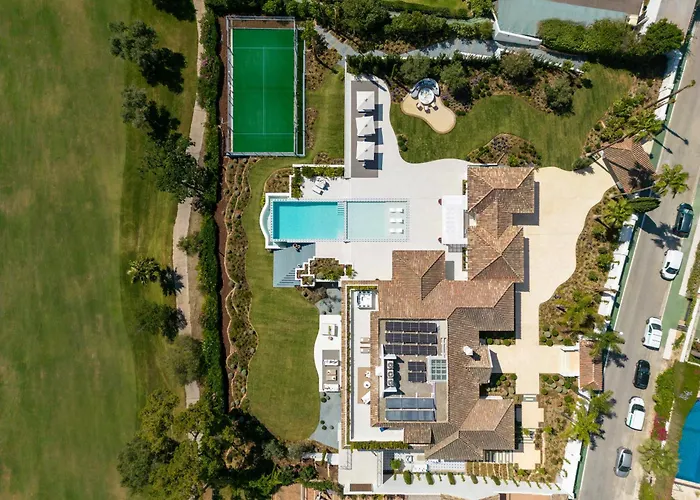 Villa Azur, Nueva Andalucia, *